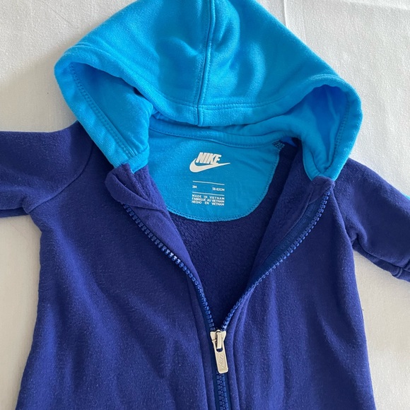 NIKE RISE HOODED COVERALL. 3 Months old baby. - Picture 6 of 7